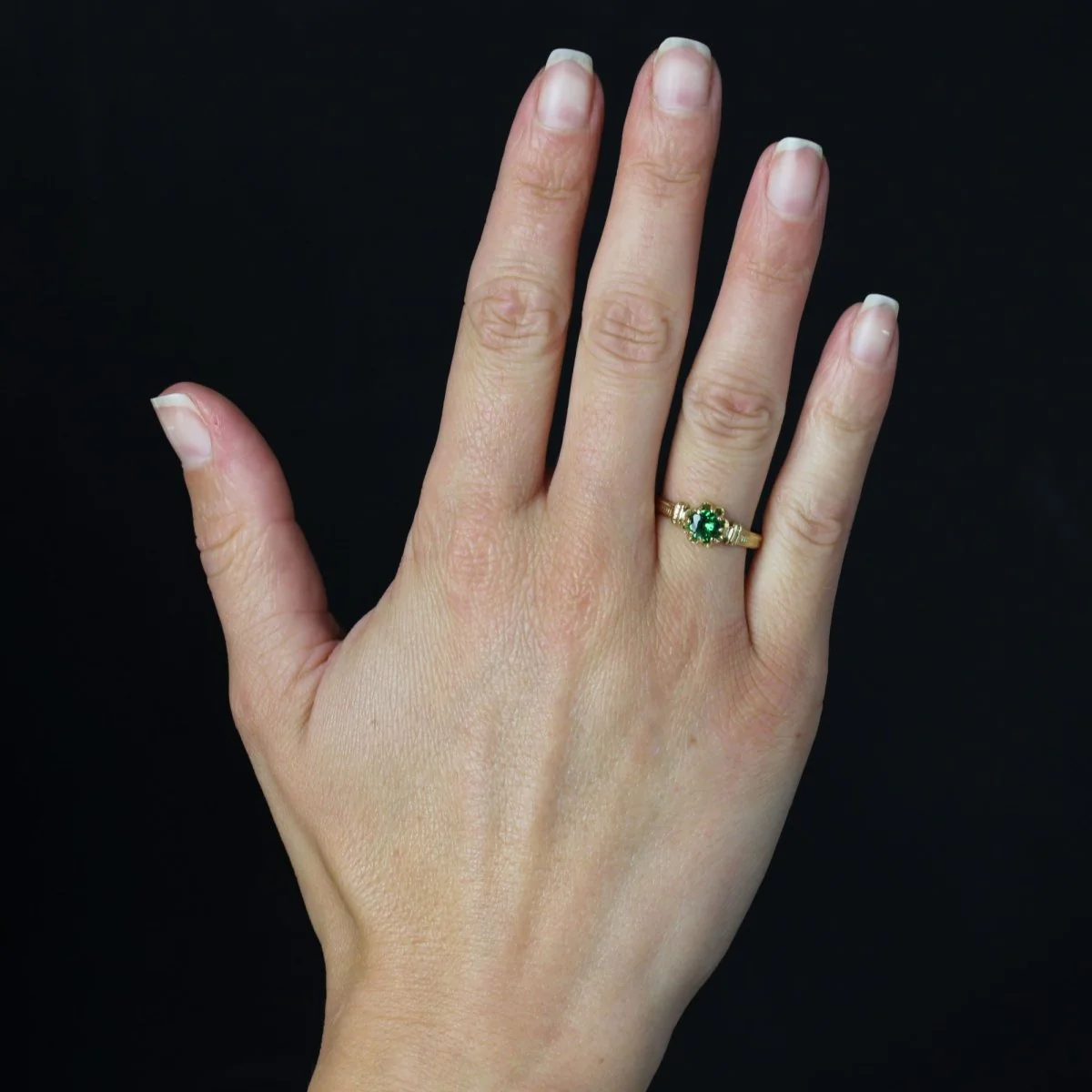 Bague Solitaire en or jaune et grenat - Image 2