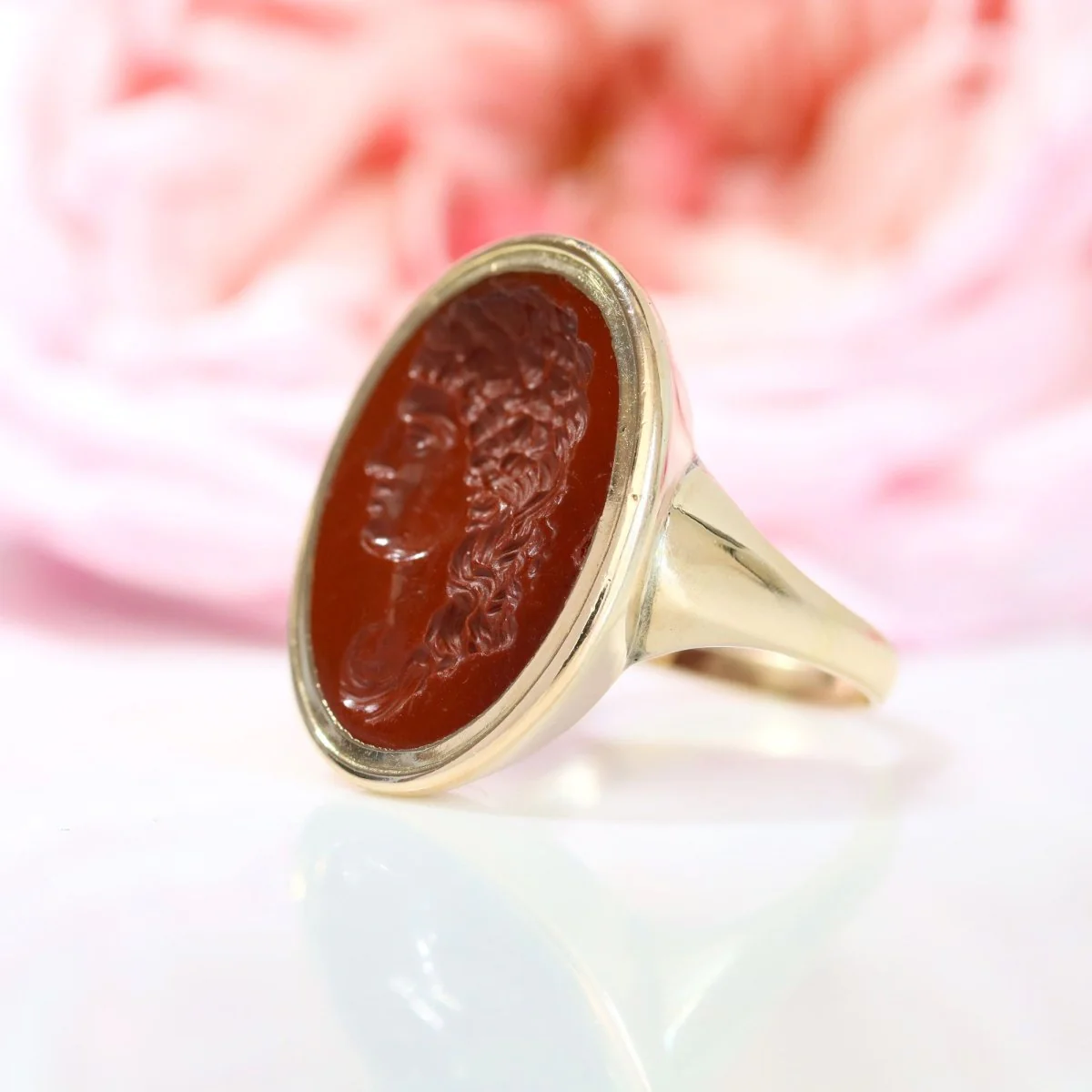 Bague ancienne intaille en or jaune et jaspe rouge - Image 8