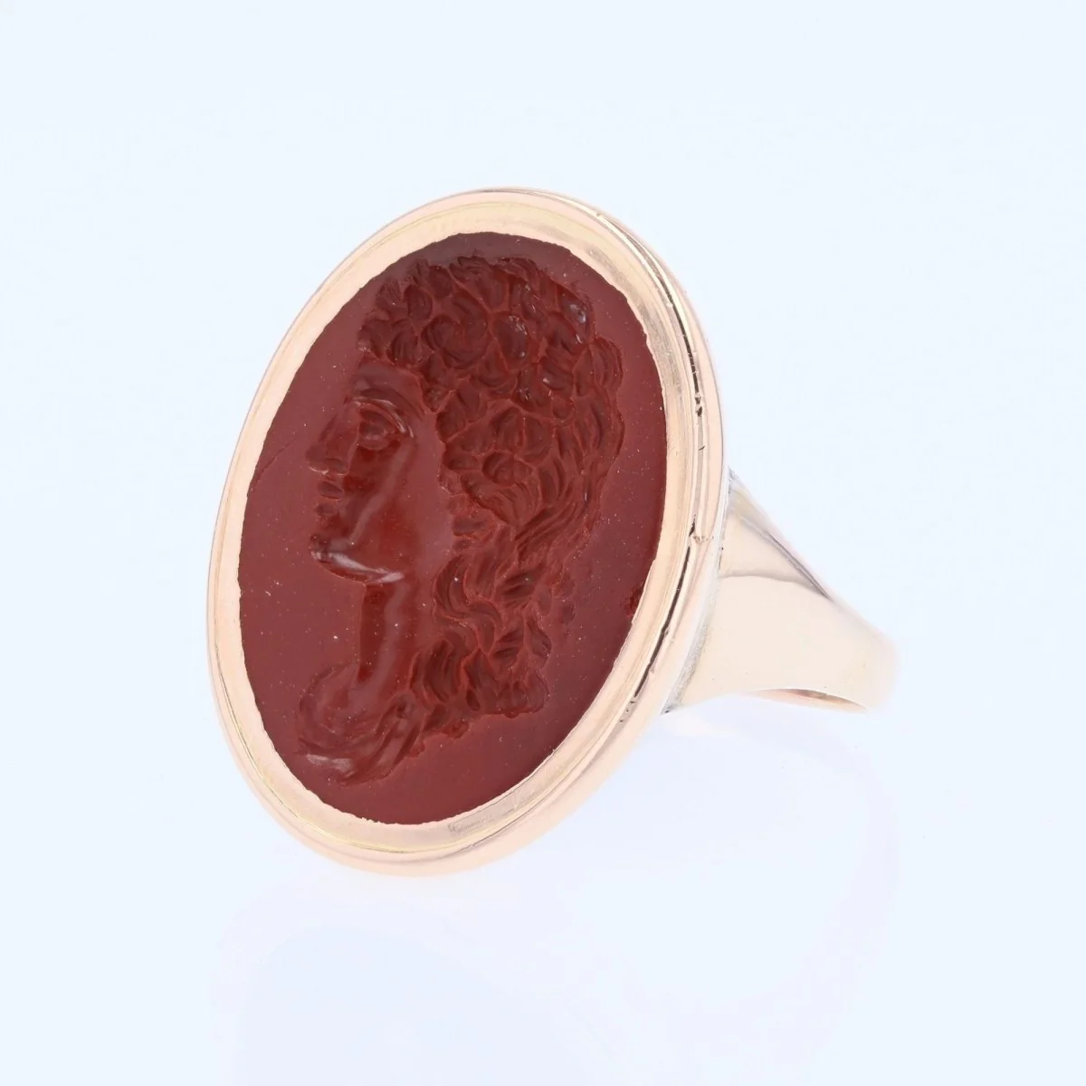 Bague ancienne intaille en or jaune et jaspe rouge - Image 9