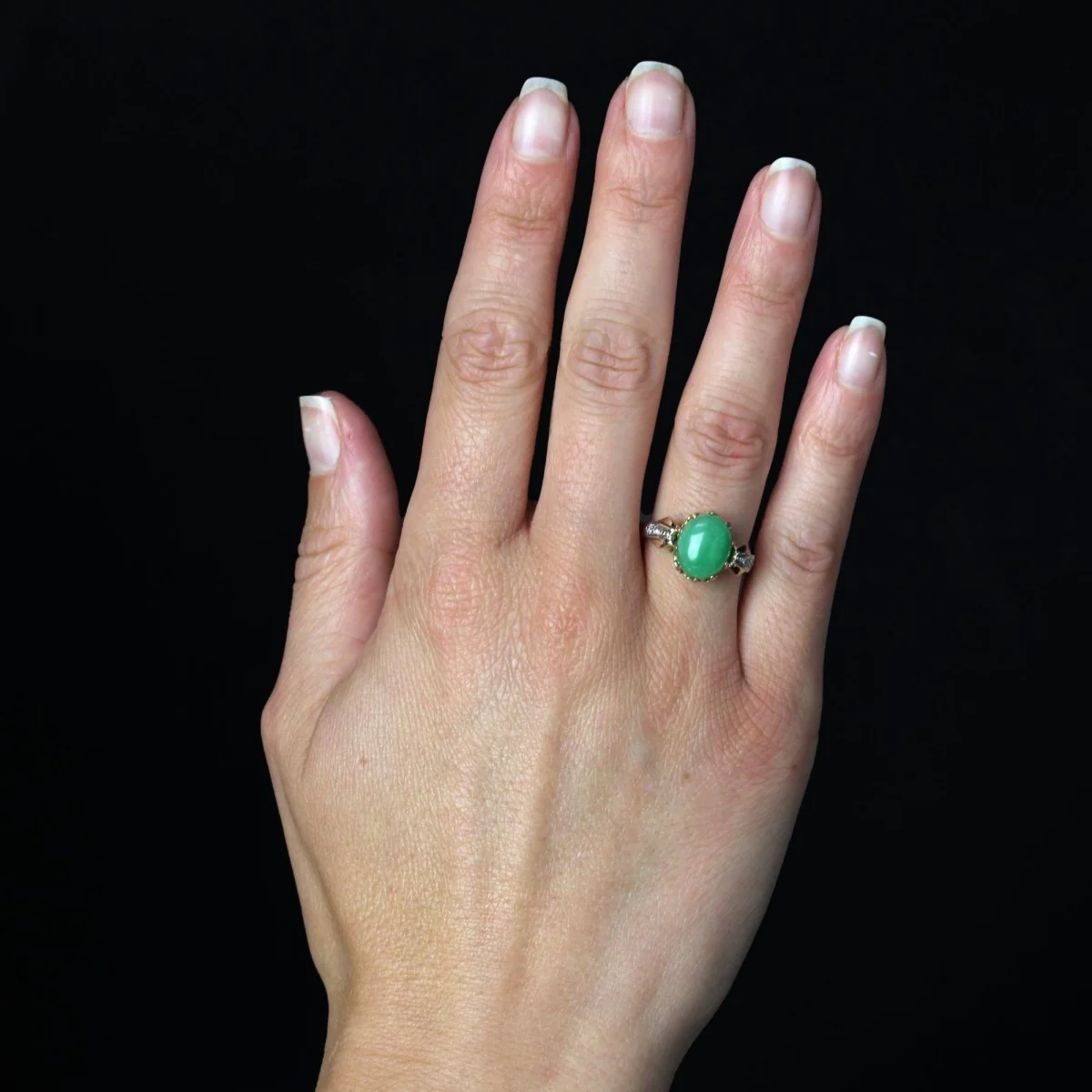 Bague Cocktail en or rose, platine, jade et diamants - Image 2