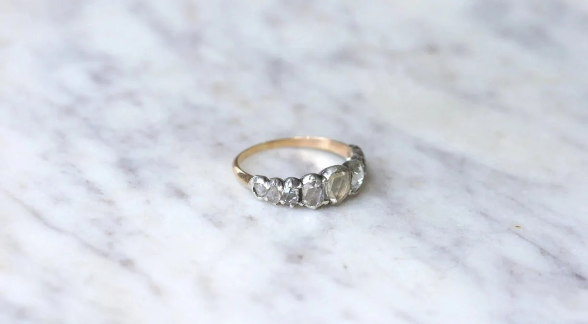 Bague Jarretière Diamants Taille Rose Couronnée - Image 5