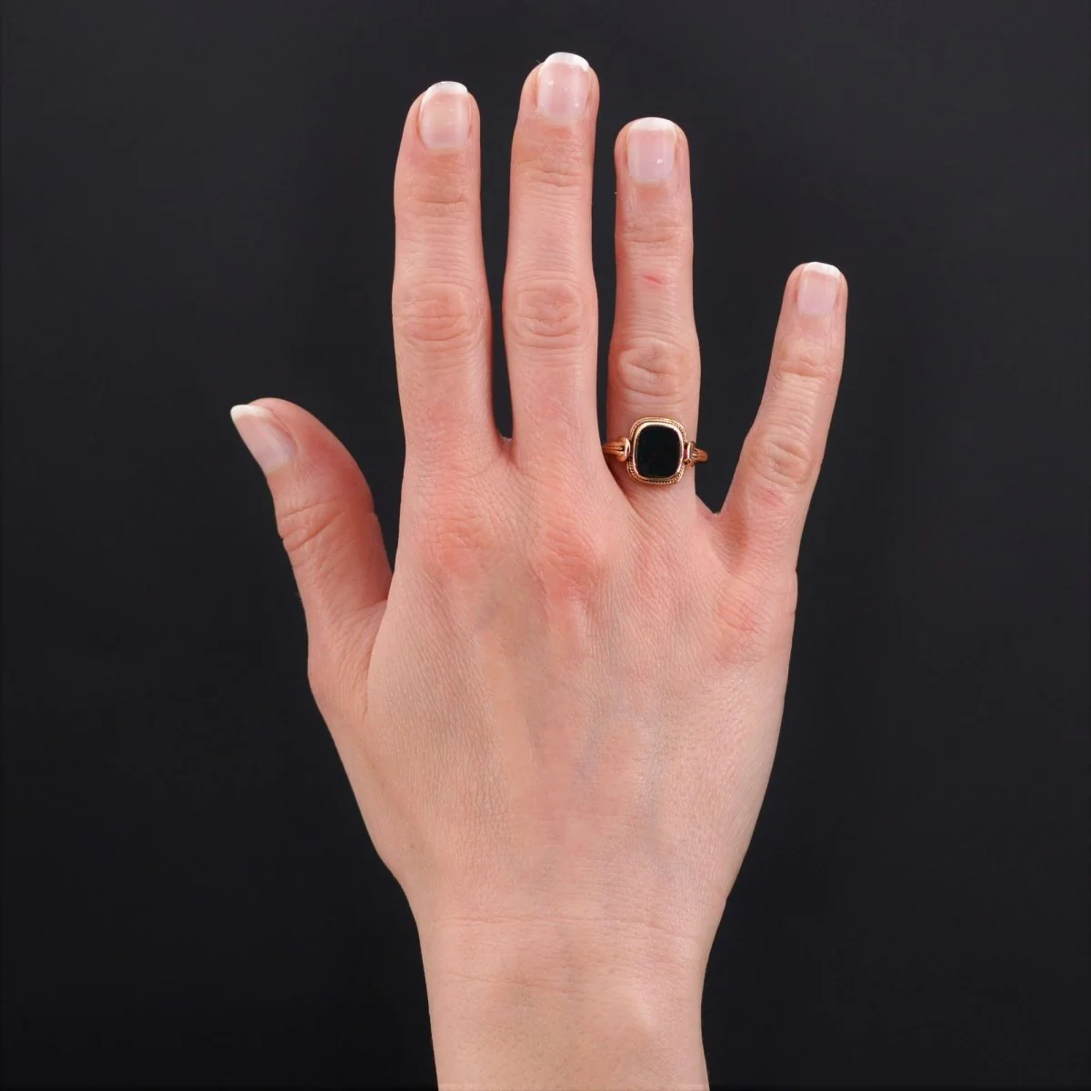 Bague Chevalière en or jaune et jaspe - Image 2