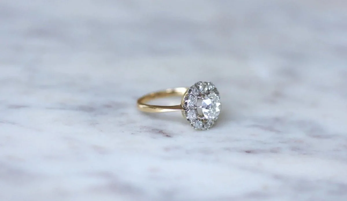 Bague Marguerite en or, platine et diamants - Image 7