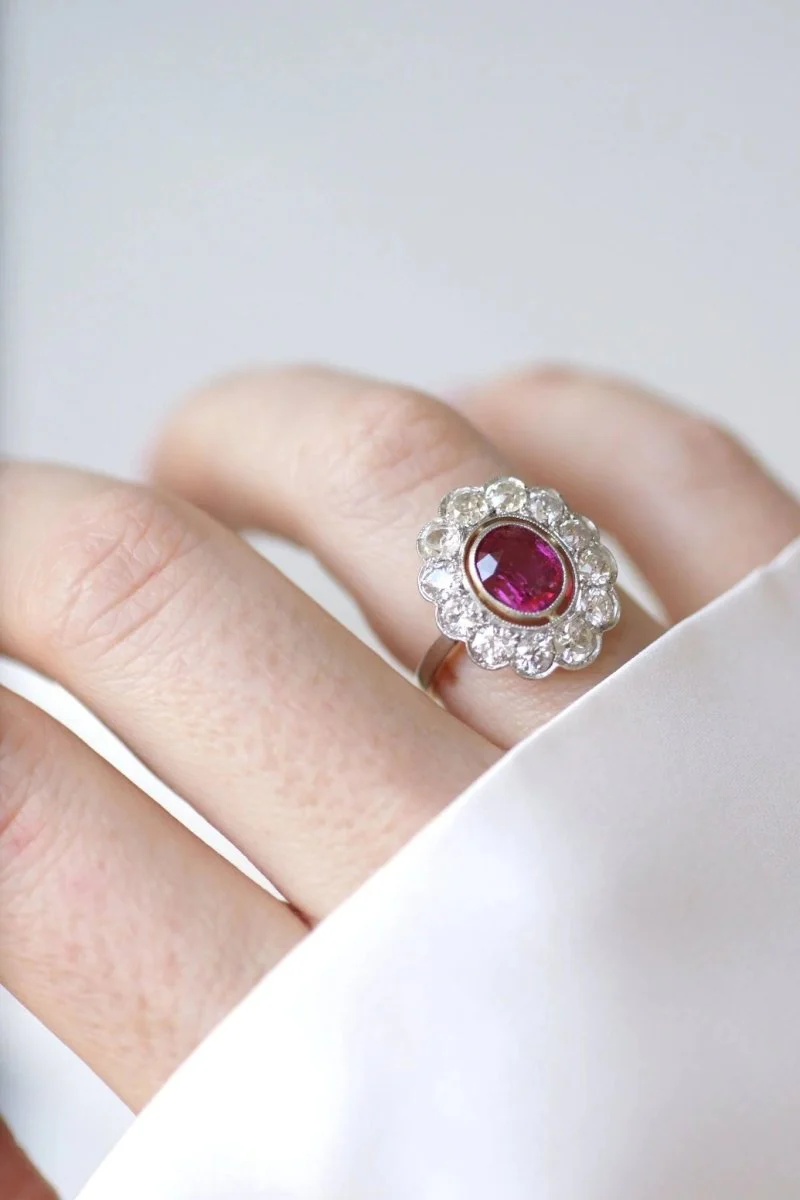 Bague marguerite, rubis Birman non chauffé 1.60 Cts, diamants - Image 2