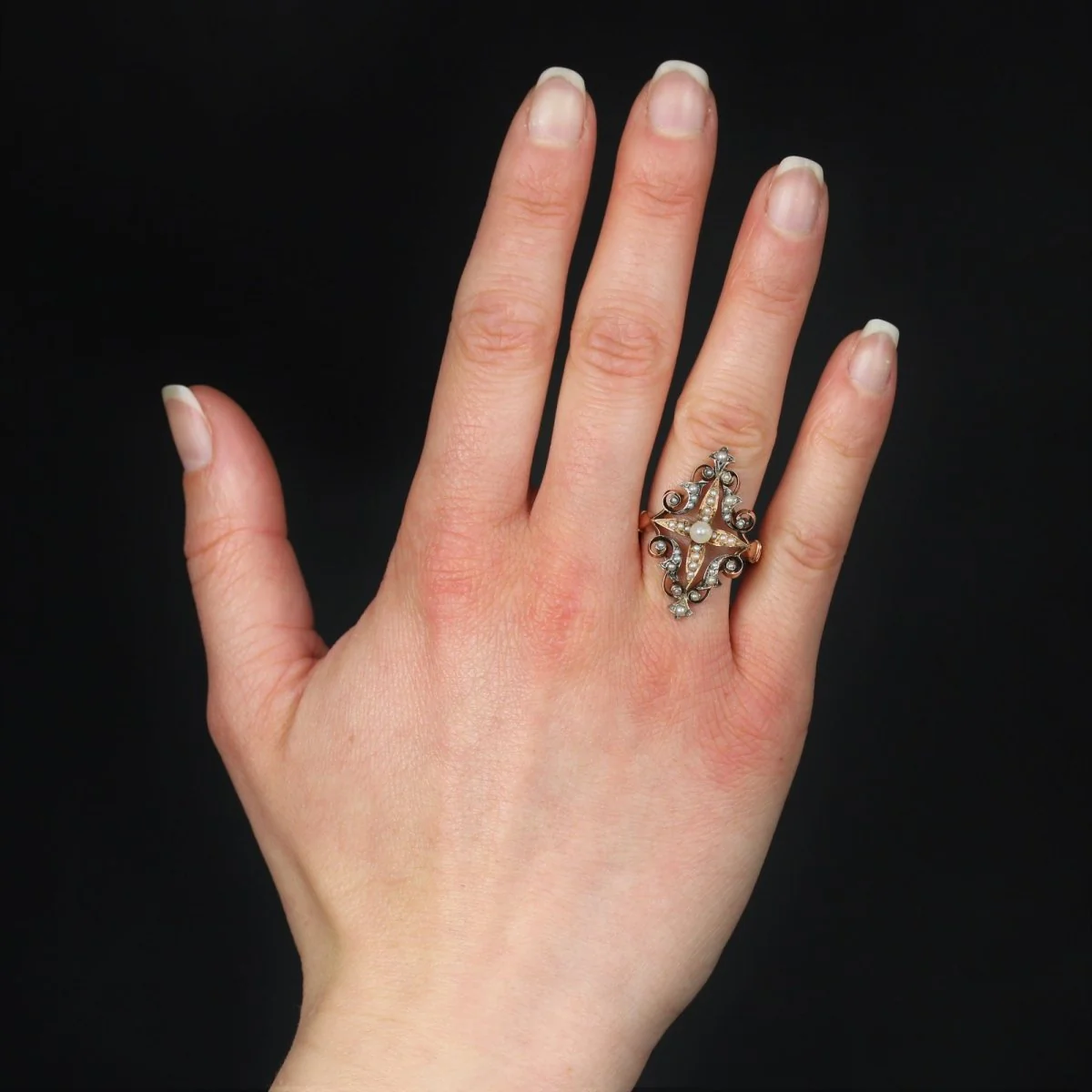 Bague Marquise en or rose, argent et perles - Image 2
