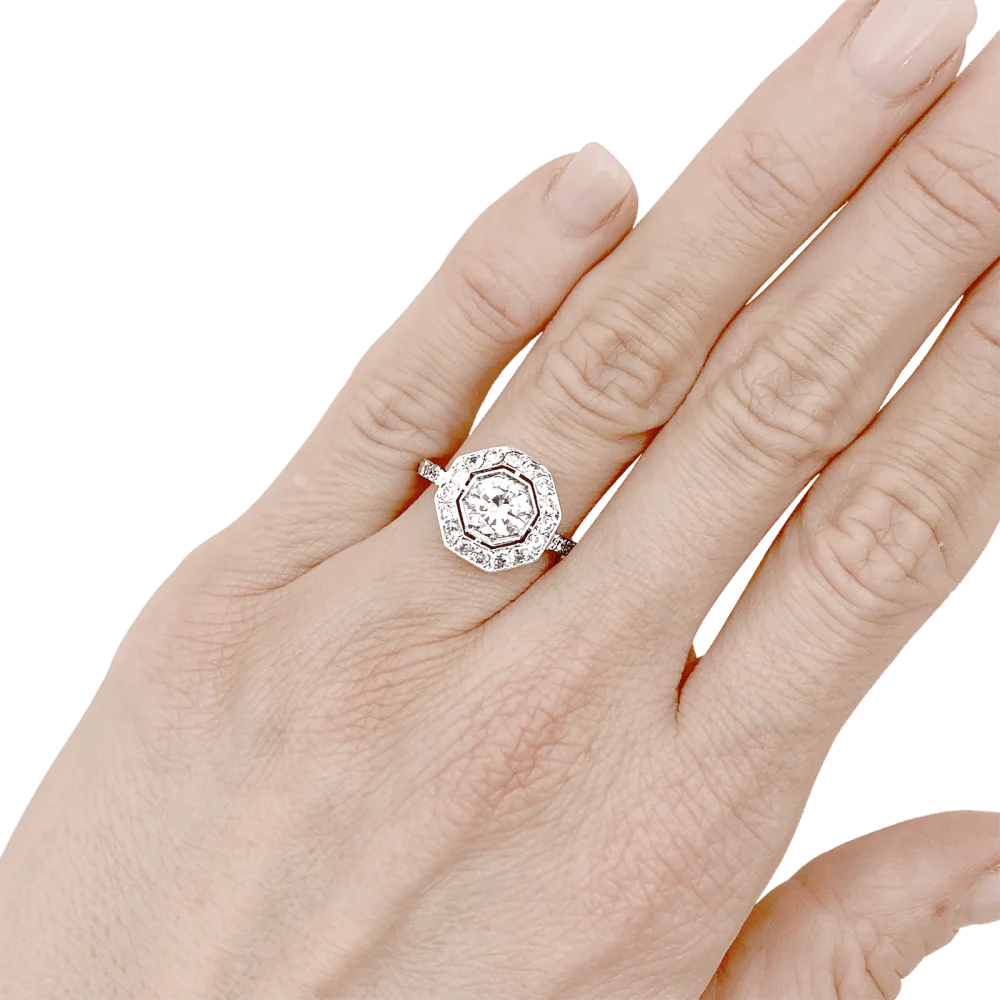 Bague Entourage en platine et diamants - Image 2