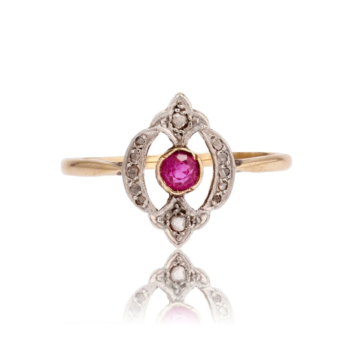 Bague Trilogie en or jaune, rubis et diamants