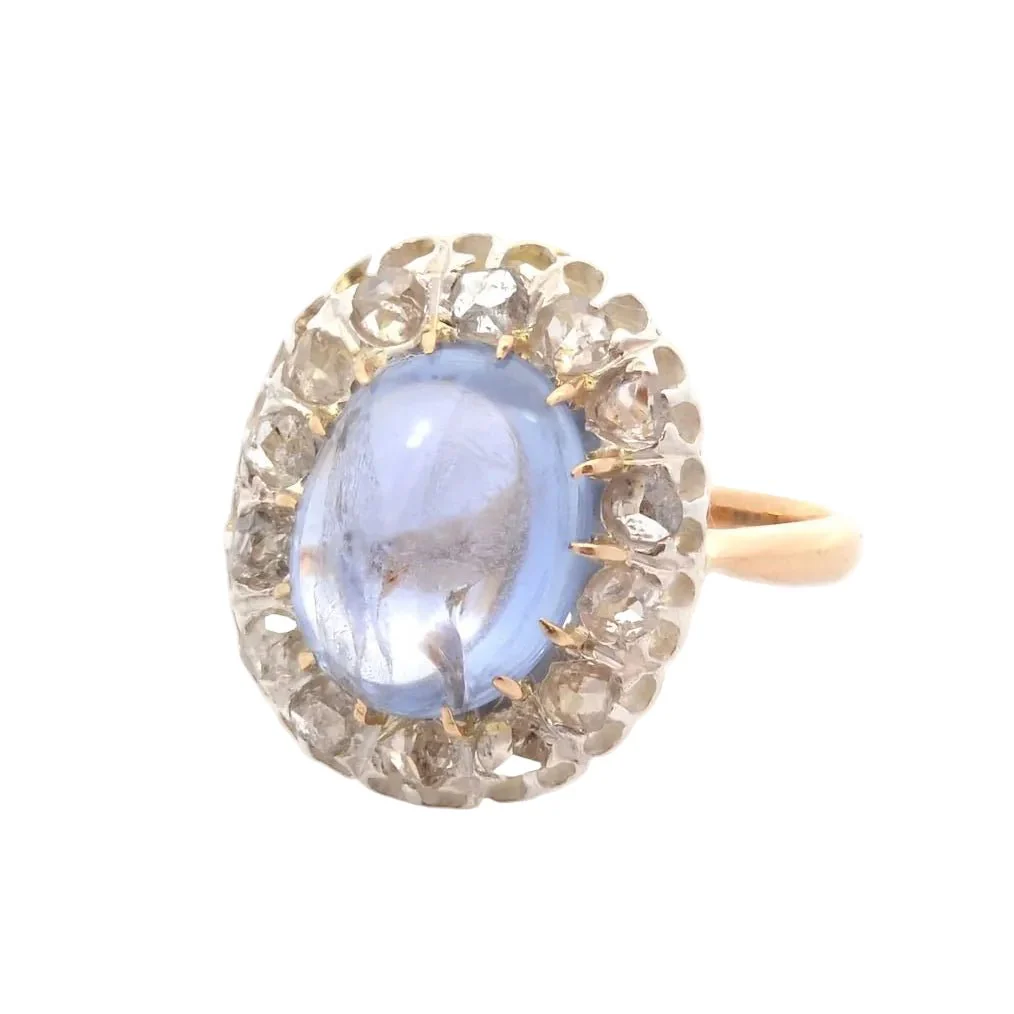 Bague Entourage en or jaune, platine, saphir et diamants - Image 3