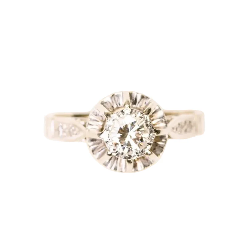 Bague ancienne, solitaire diamant en serti illusion, en or blanc et platine