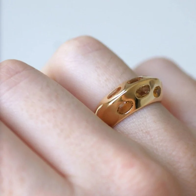 Bague Jonc pyramidale en or jaune et citrines - Image 5