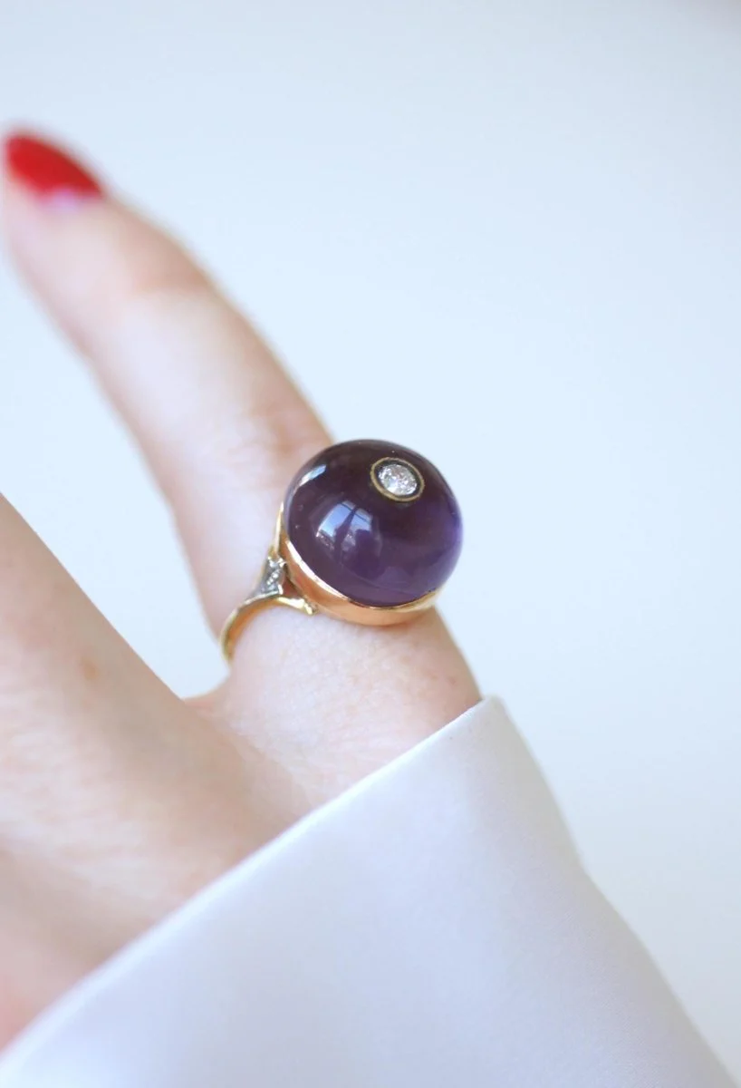 Bague Art Déco Cabochon d'Améthyste et Diamant - Image 3