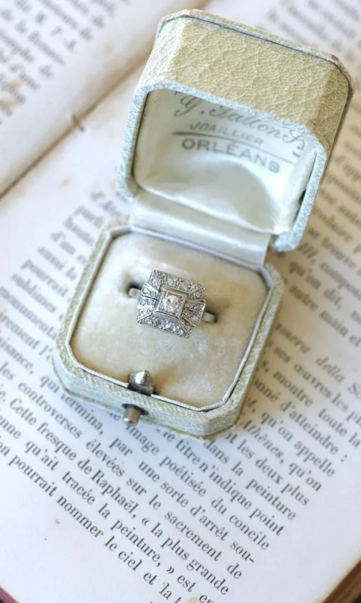 Bague Art Deco Carrée Diamants - Image 6