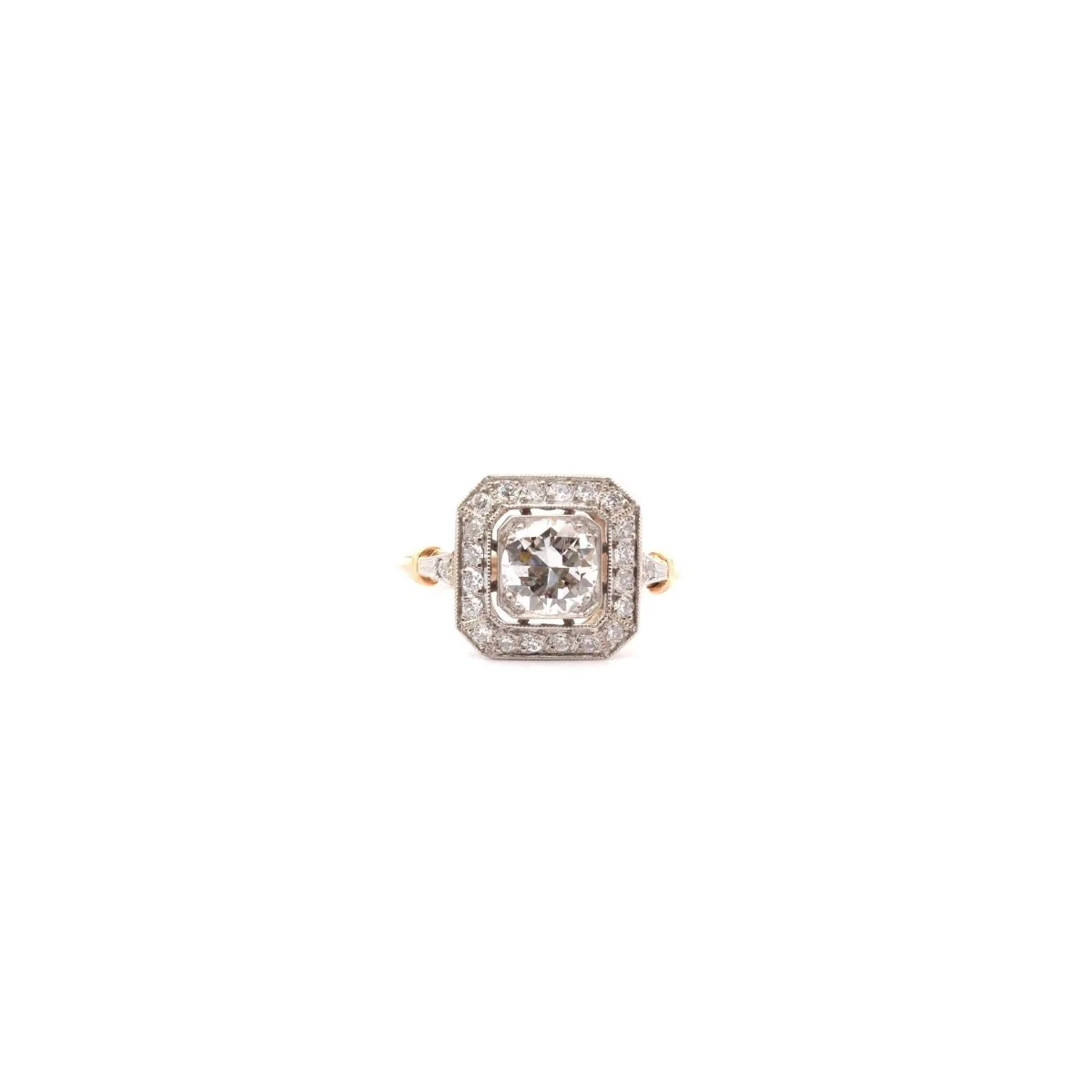 Bague en or jaune, platine et diamants