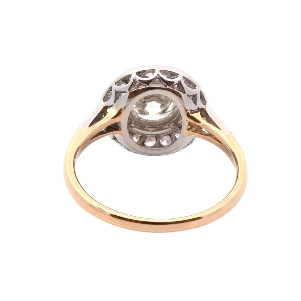 Bague Entourage en platine, or jaune, et diamants - Image 3