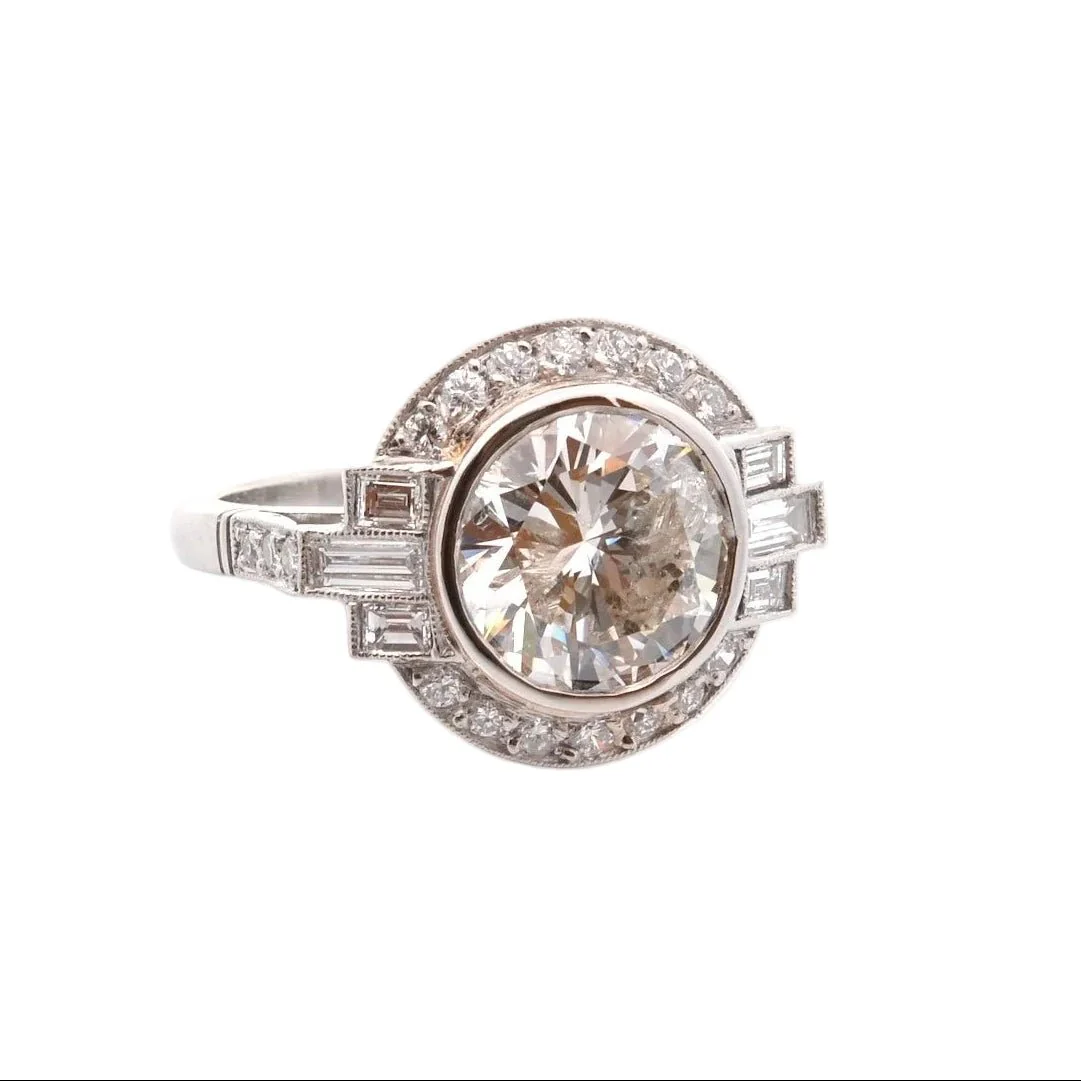 Bague Entourage en platine et diamants - Image 4