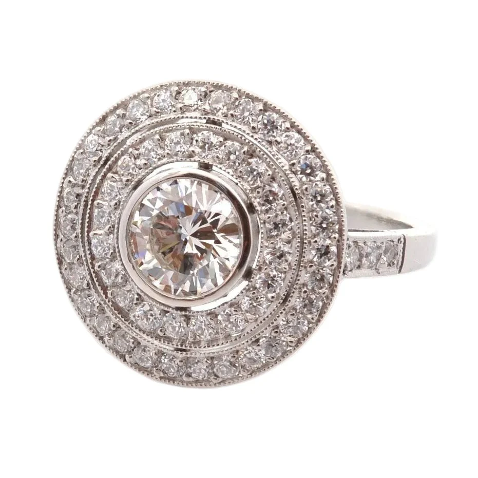 Bague Entourage en platine et diamants - Image 2