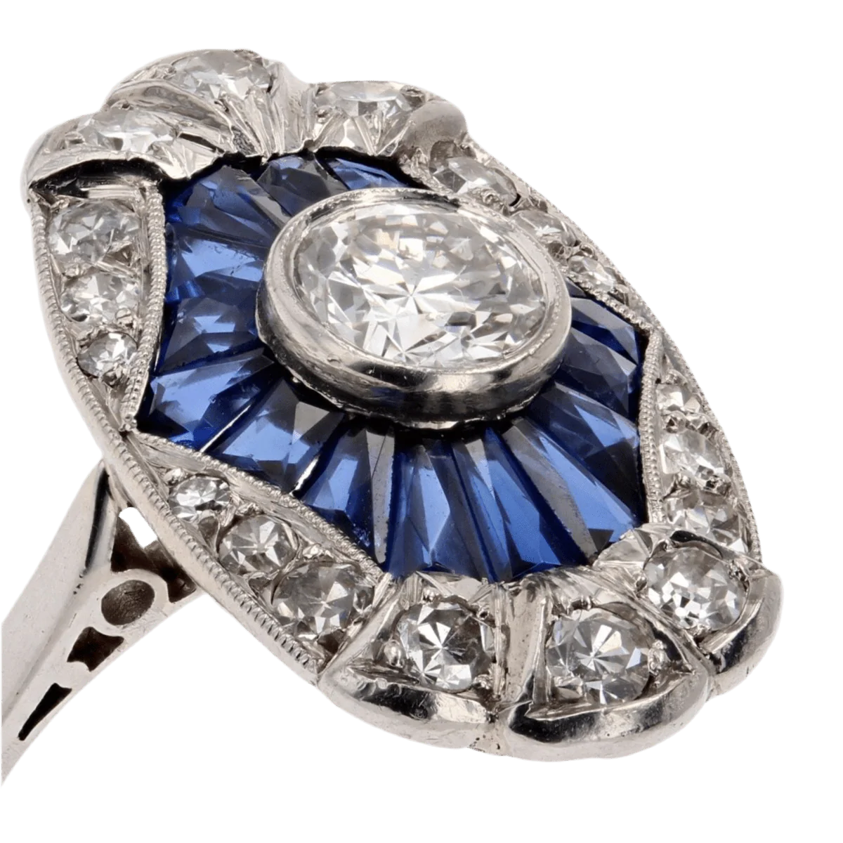 Bague Marquise en platine, saphirs et diamants - Image 7