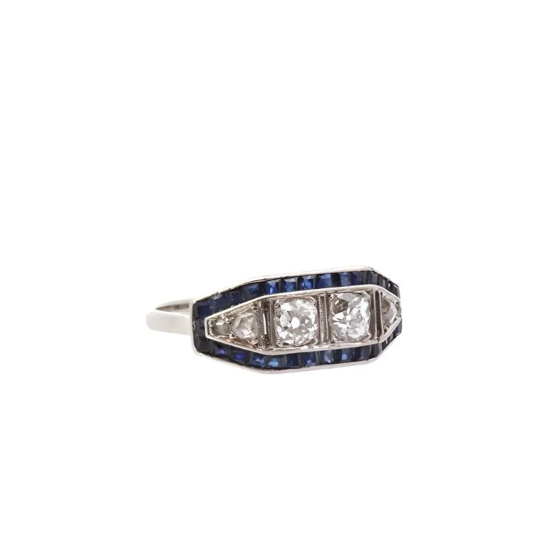 Bague Art Déco en or blanc, platine, saphirs et diamants - Image 3