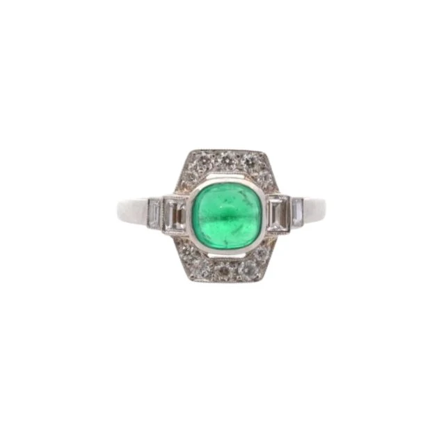 Bague Marquise en platine, émeraude et diamant