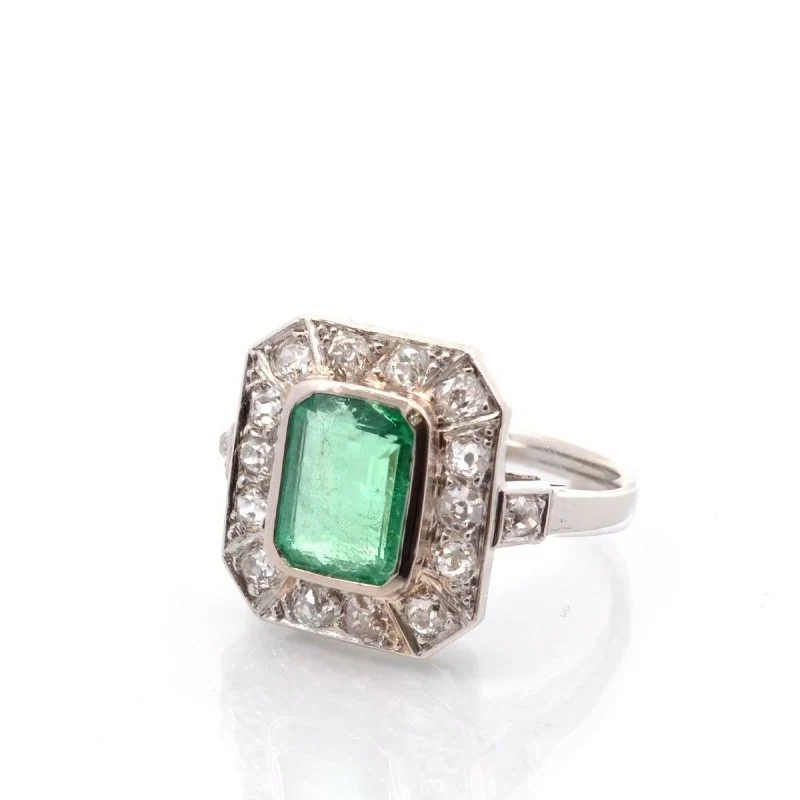 Bague Marquise en platine, émeraude et diamants - Image 2