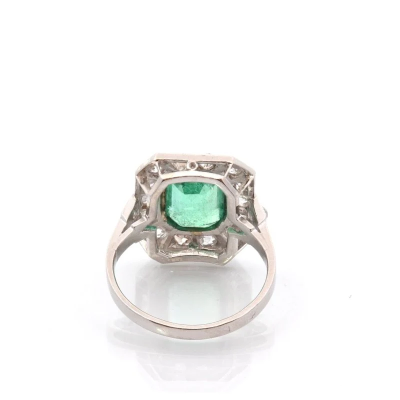 Bague Marquise en platine, émeraude et diamants - Image 3