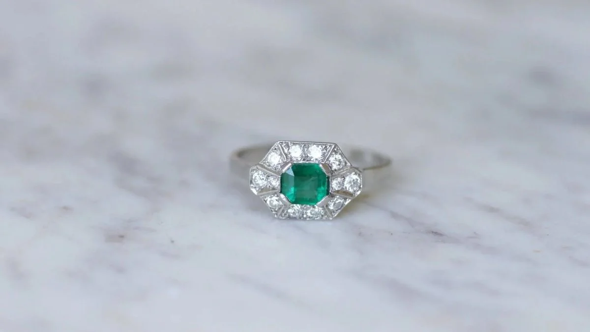 Bague Art Deco Emeraude et Diamants sur Platine - Image 3