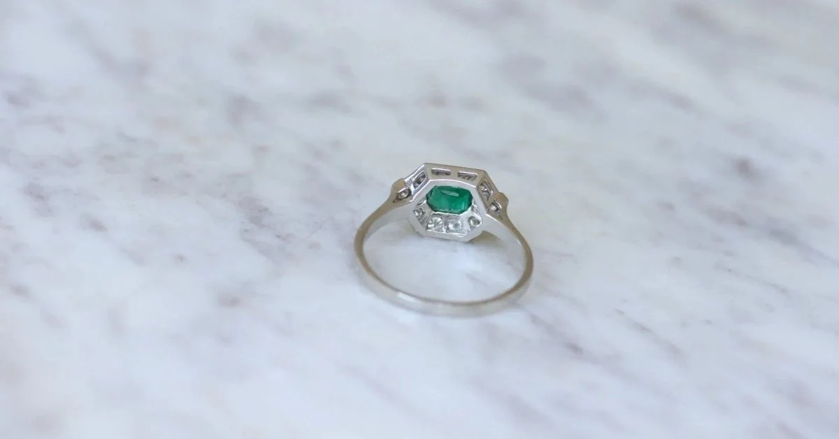 Bague Art Deco Emeraude et Diamants sur Platine - Image 9