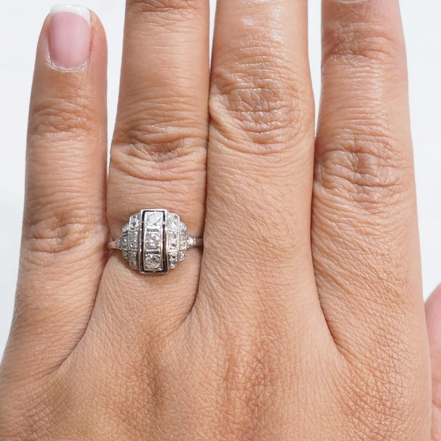 Bague en or blanc, platine et diamants - Image 2