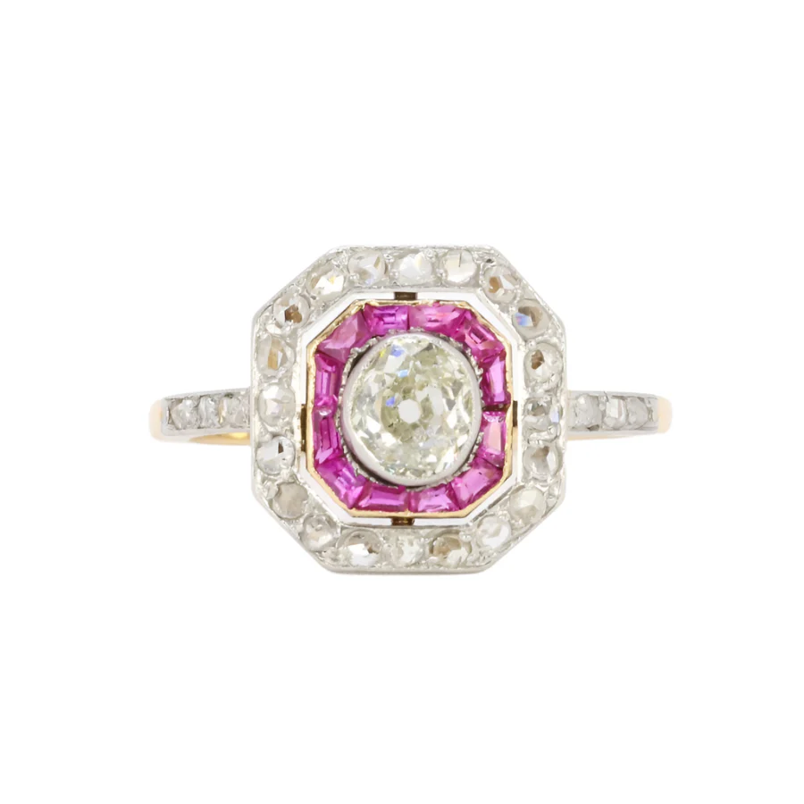 Bague Art Deco or diamants rubis calibrés