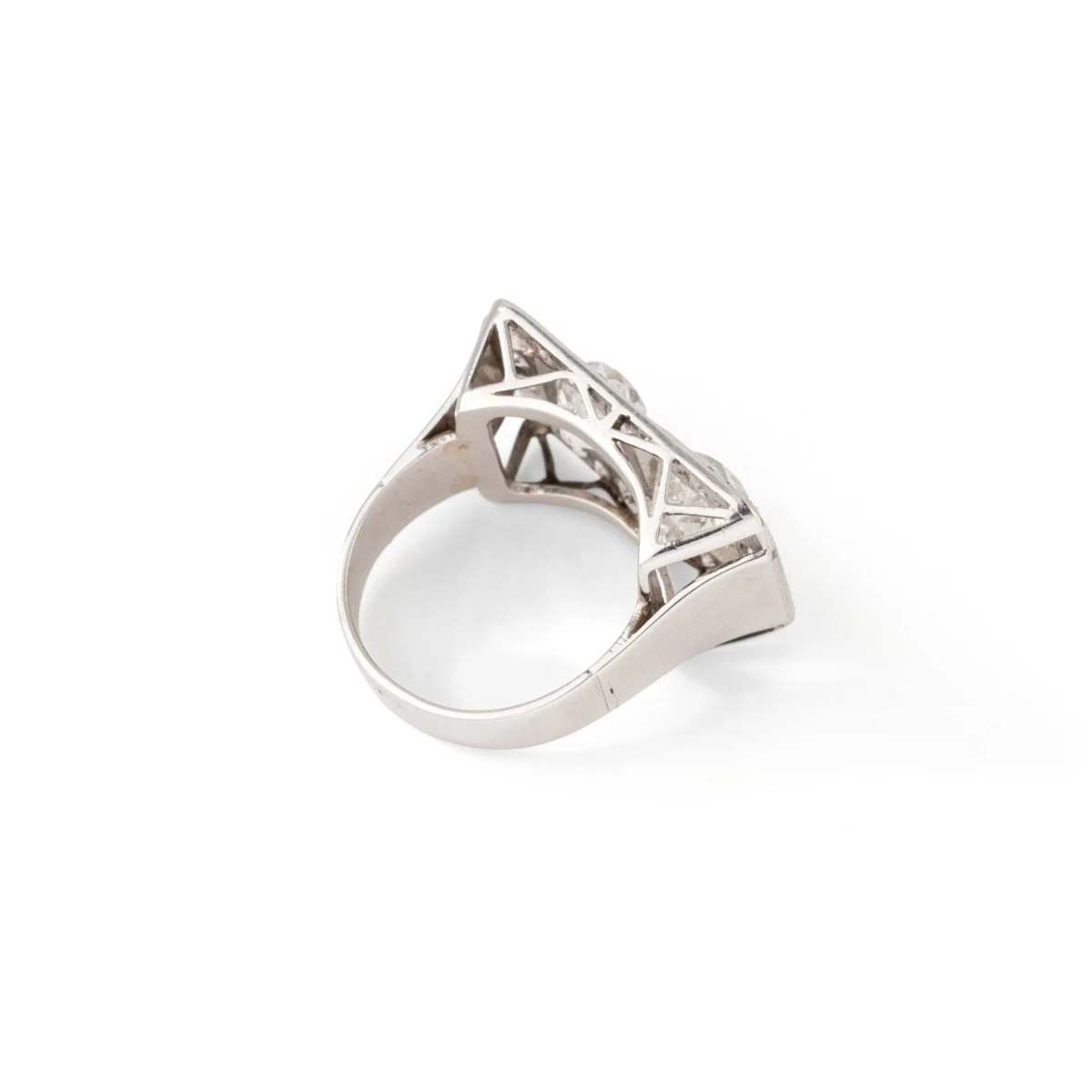 Bague Art déco rectangulaire en or blanc, platine et diamants - Image 5