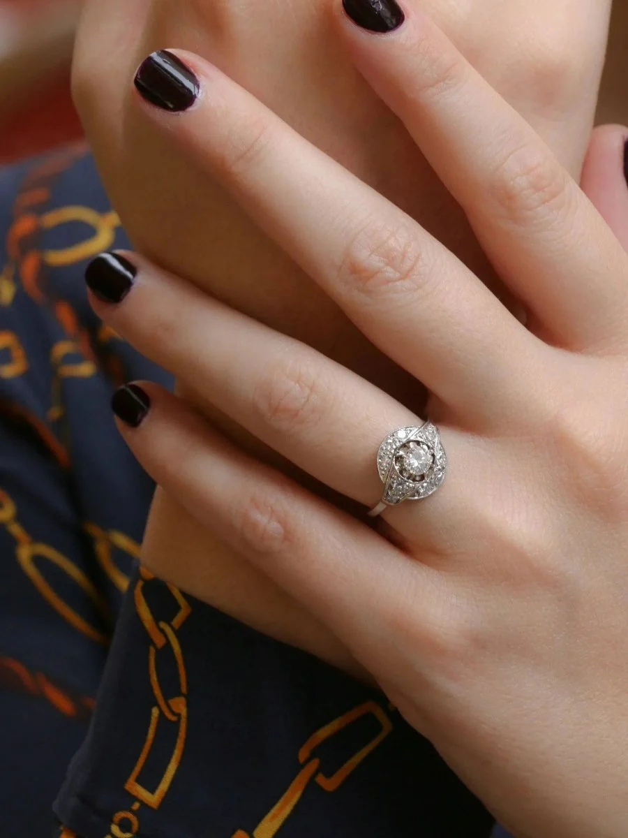 Bague Art-Déco en platine et diamants - Image 2