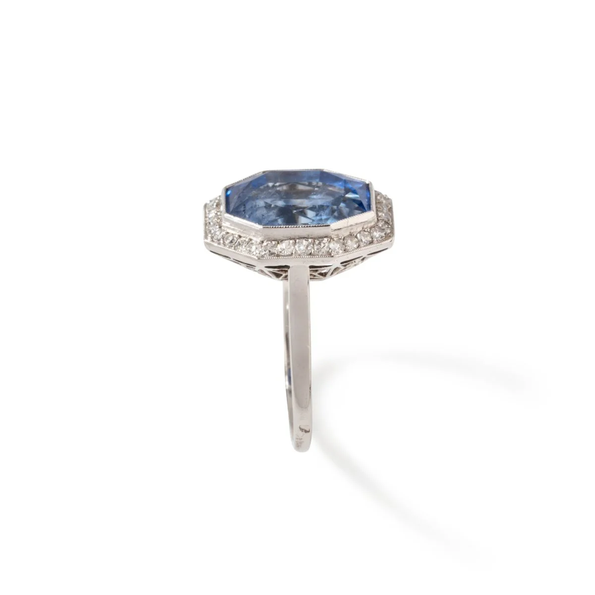 Bague Art déco en platine, saphir et diamants - Image 4