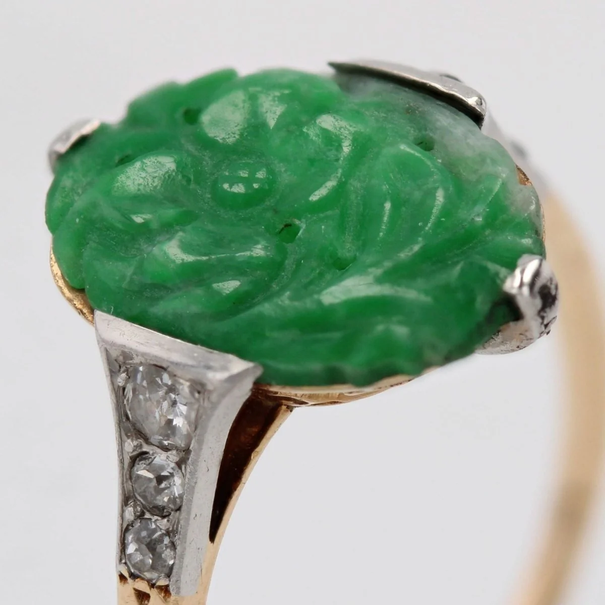 Bague Dôme en platine, or jaune, jade, et diamants - Image 12