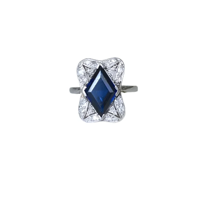Bague Art Déco Losange Saphir synthétique et diamants
