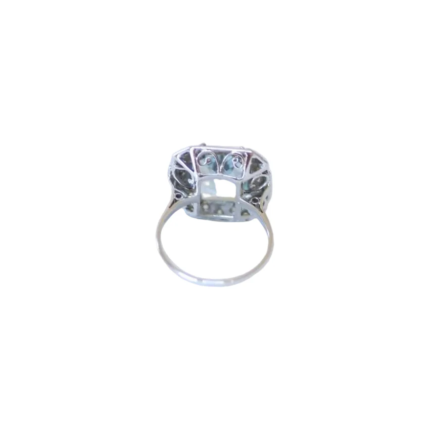 Bague Entourage en or blanc, platine, aigue-marine et diamants - Image 4