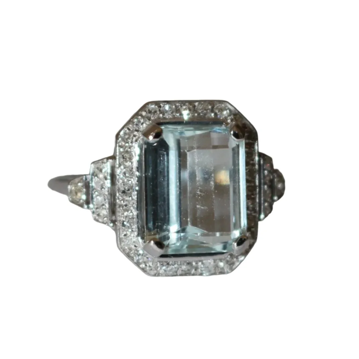 Bague Entourage en or blanc, aigue-marine et diamants - Image 10
