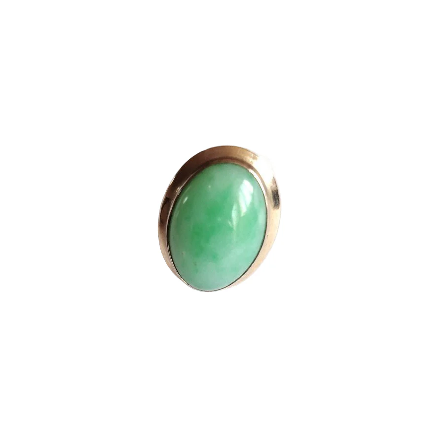 Bague en or blanc et jade