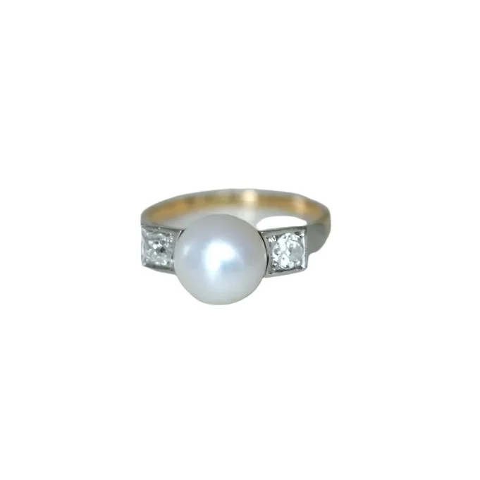 Bague Art Déco en or jaune, perle et diamants
