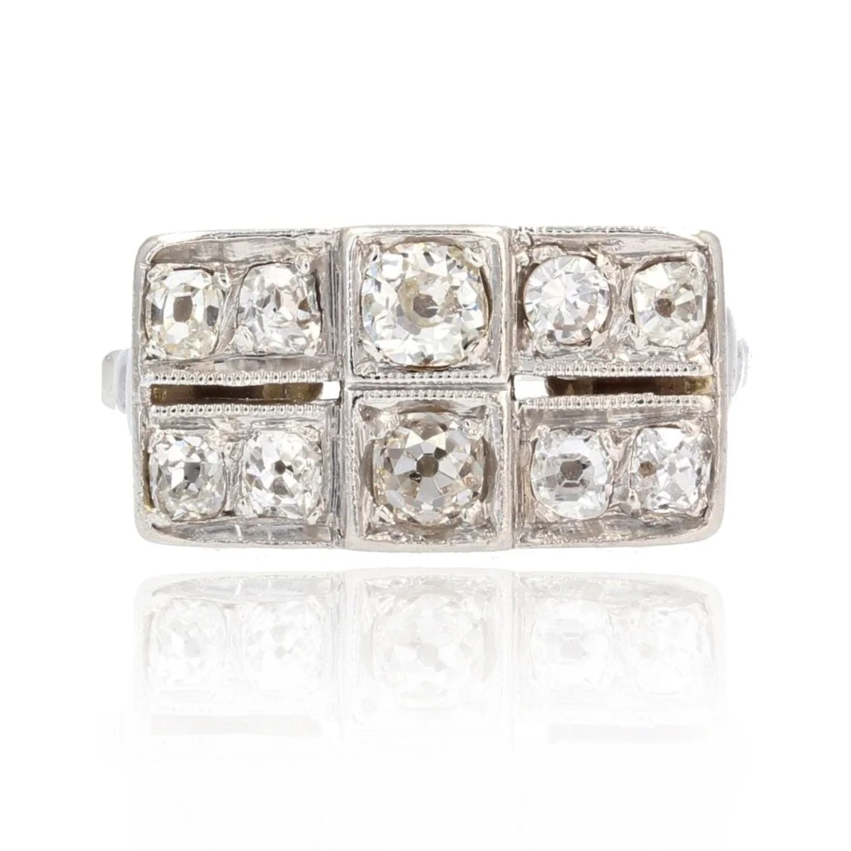Bague Pavée en or blanc, platine et diamants