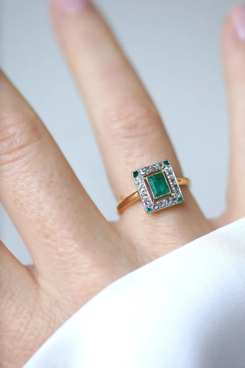 Bague Art Déco Emeraude et diamants - Image 8