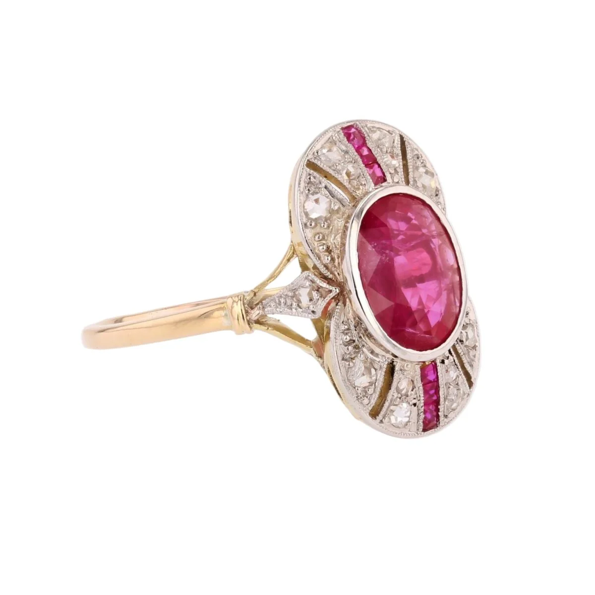 Bague Marquise en or jaune, platine, rubis et diamants - Image 5