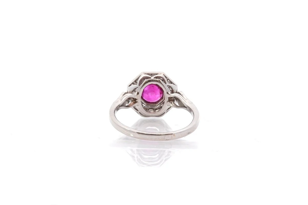 Bague Entourage en platine, rubis et diamant - Image 3