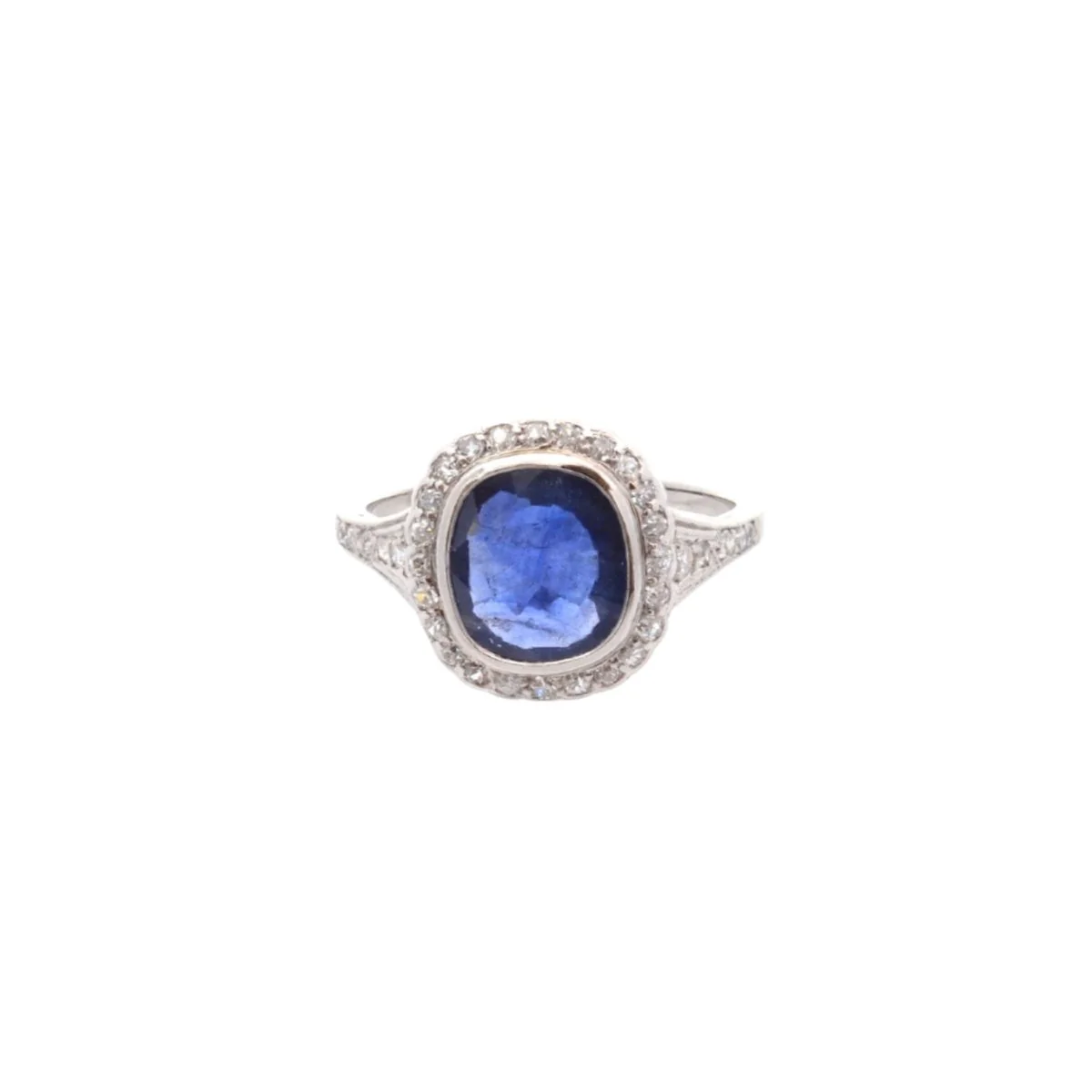 Bague Entourage en platine, saphir et diamants