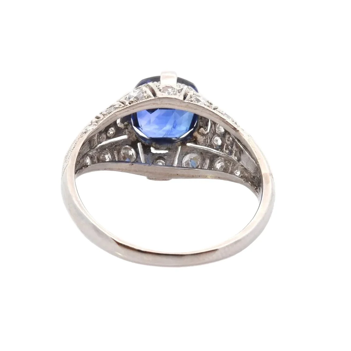 Bague en platine, saphir et diamants - Image 4