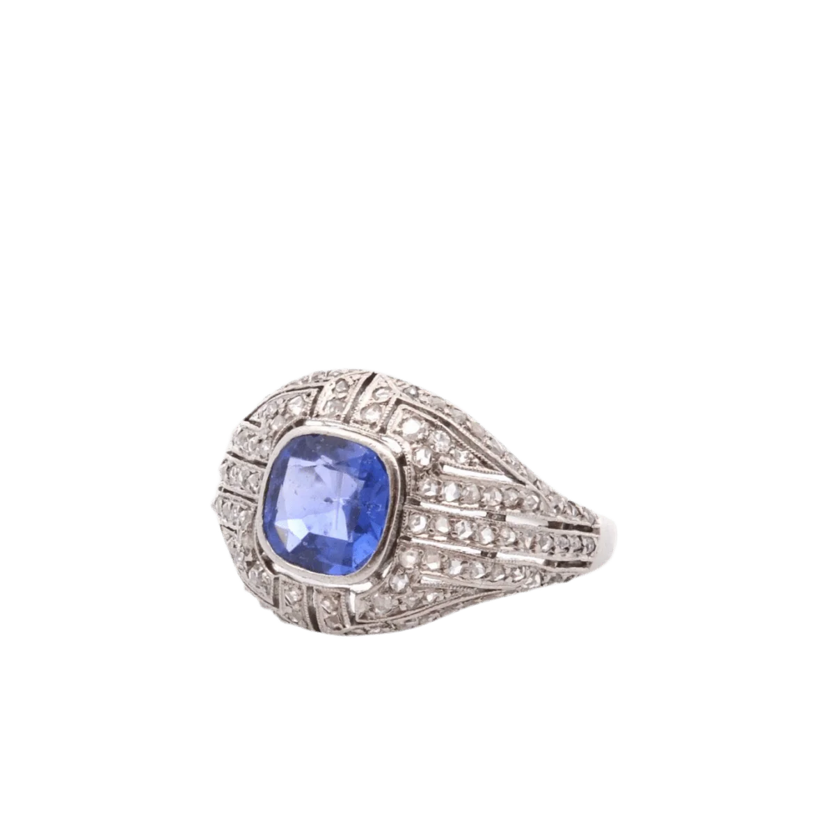 Bague Dôme en platine, saphir et diamants - Image 2