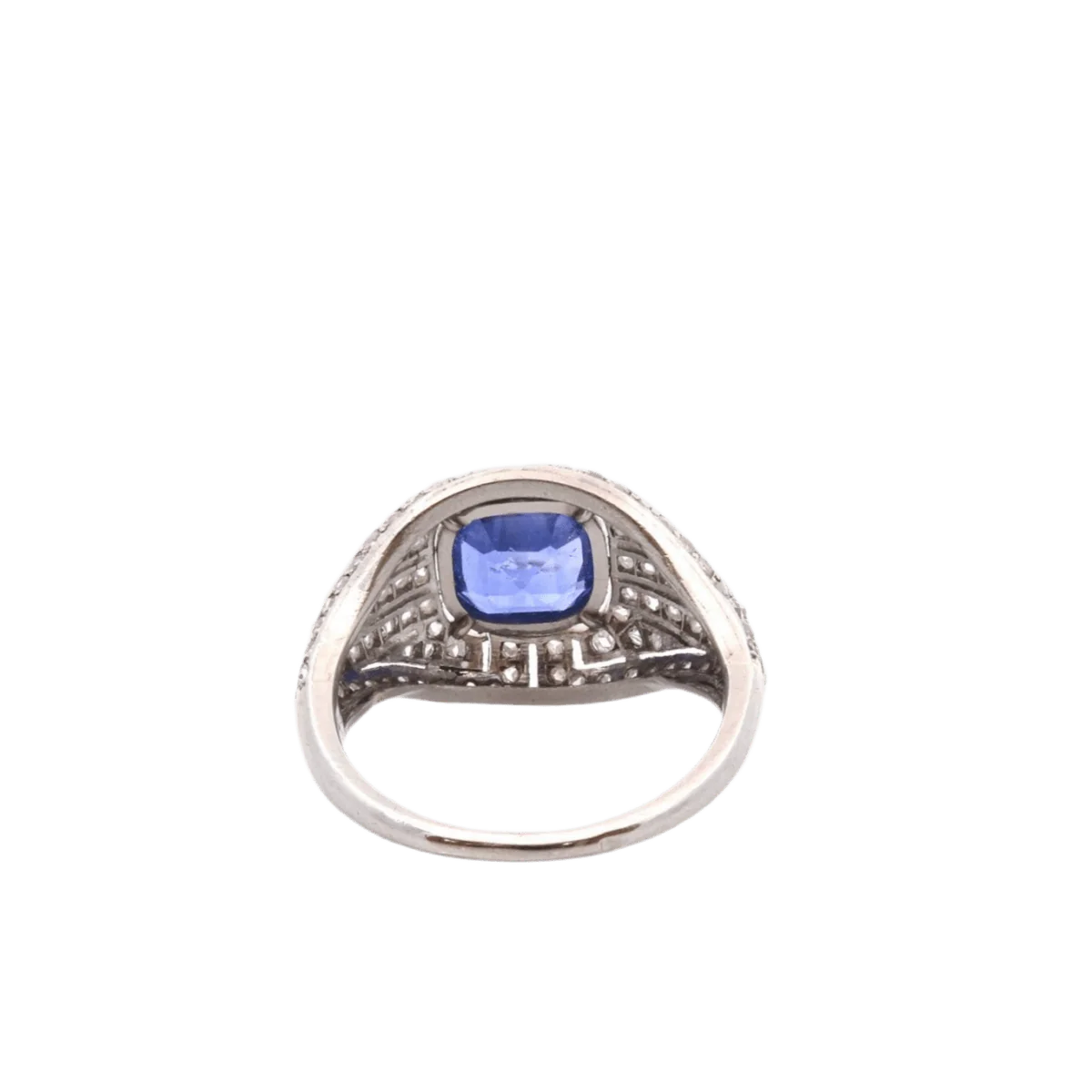 Bague Dôme en platine, saphir et diamants - Image 3