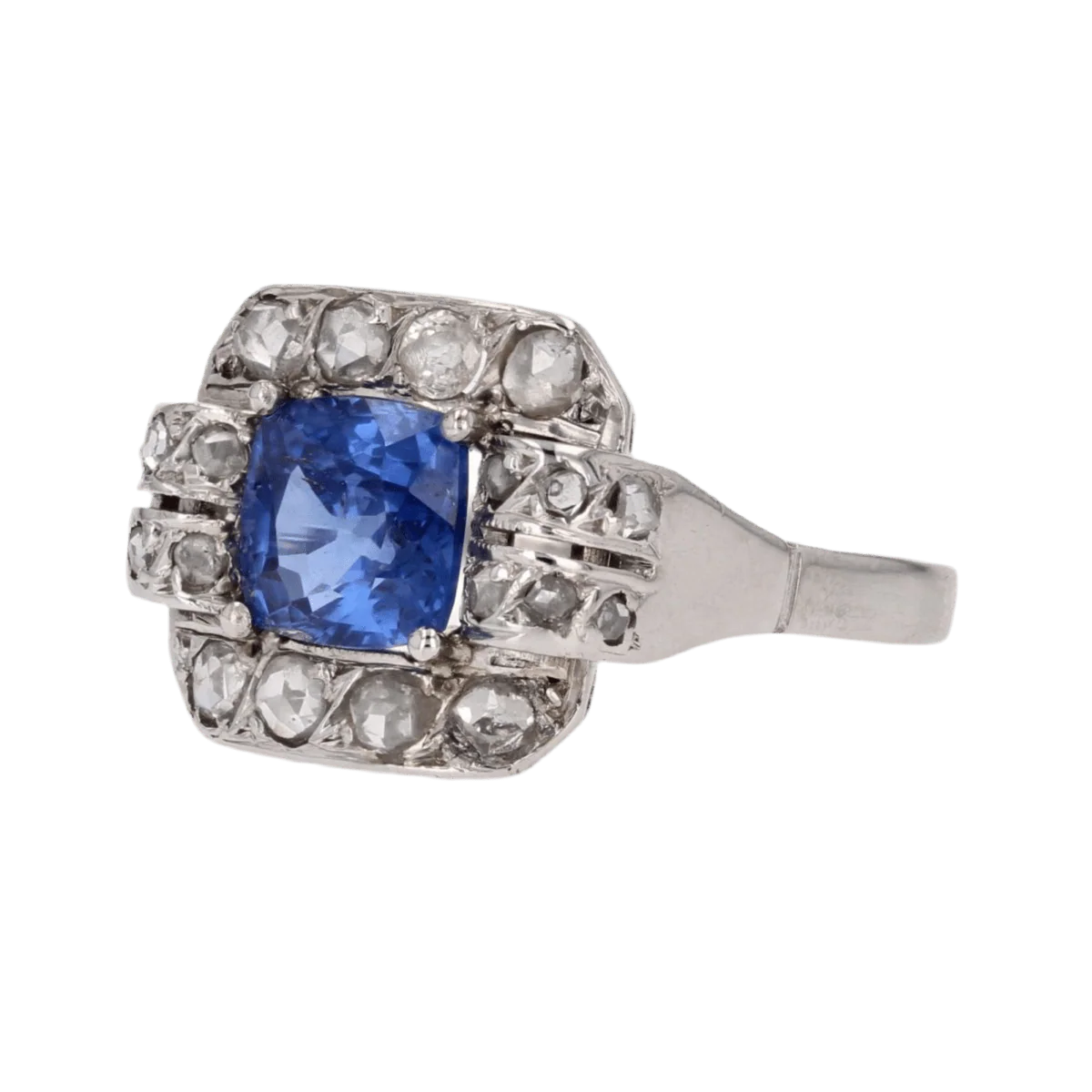 Bague Entourage en platine, saphir et diamants - Image 3