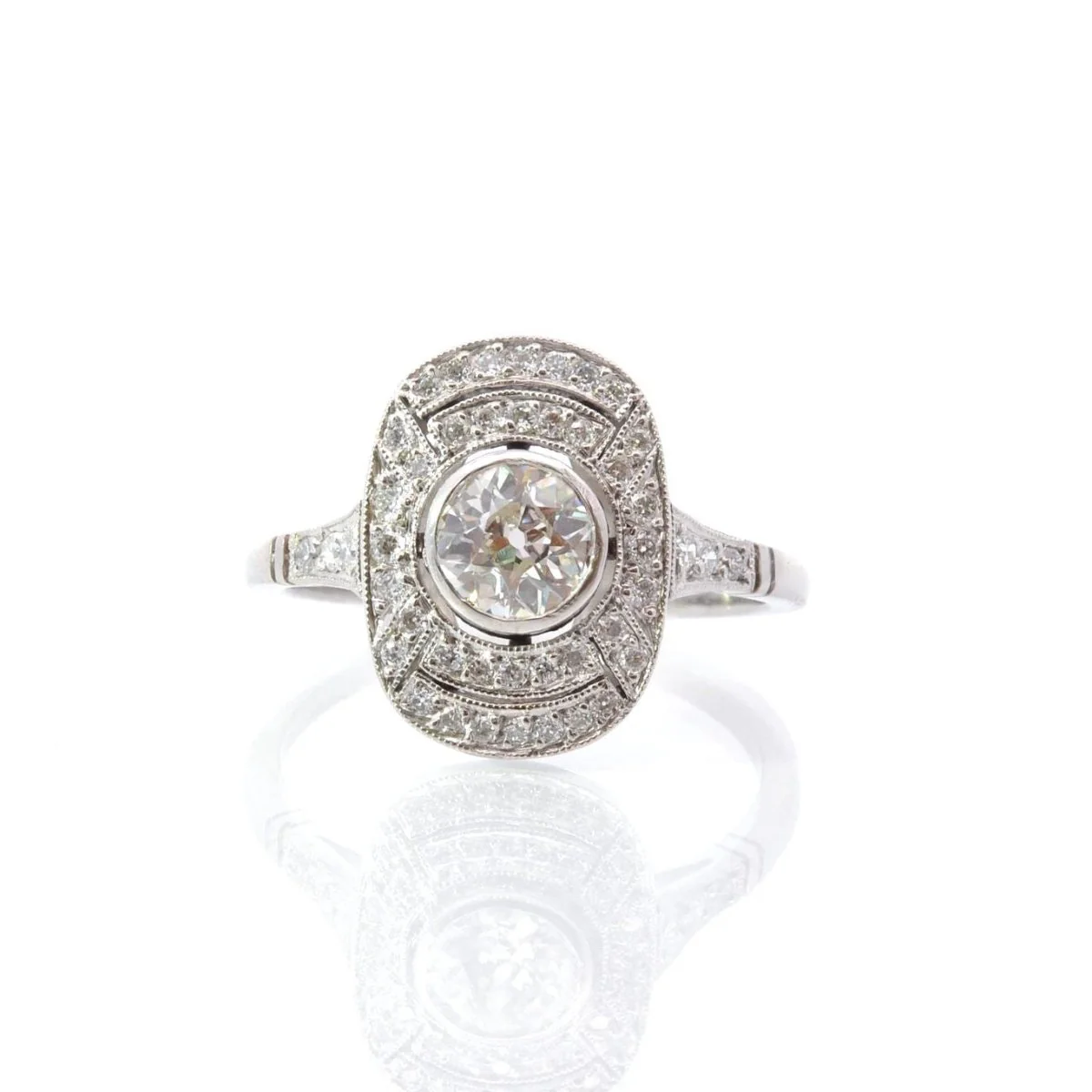 Bague Marquise en platine et diamants