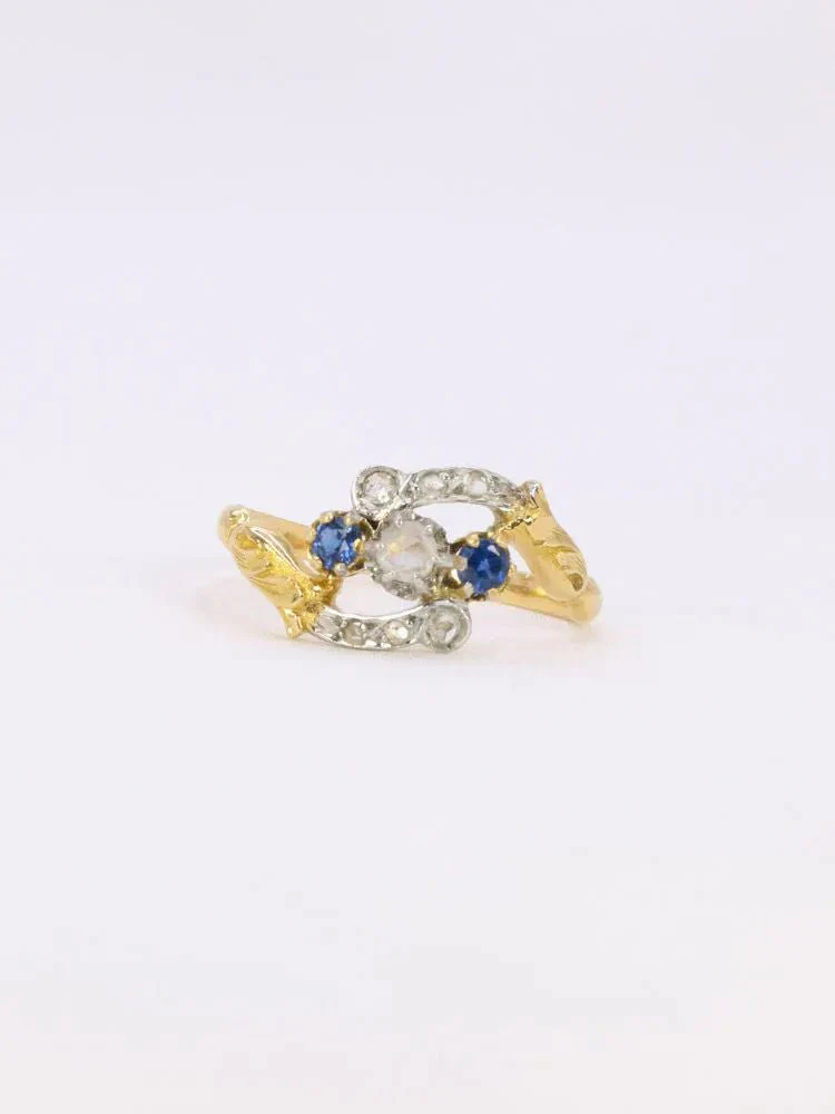Bague Art Nouveau trilogie or jaune saphir diamants