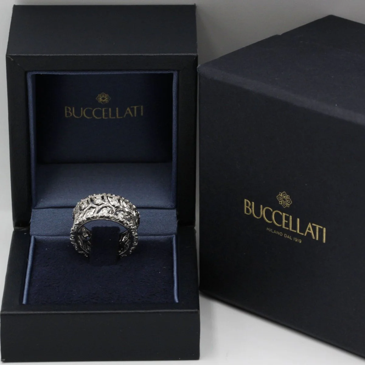Bague Bandeau BUCCELLATI "Eternelle Ramage" en or blanc et diamants - Image 5